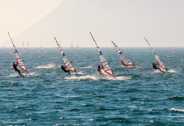 windsurfing